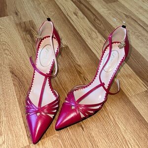 Sarah Jessica Parker Carrie heel pink